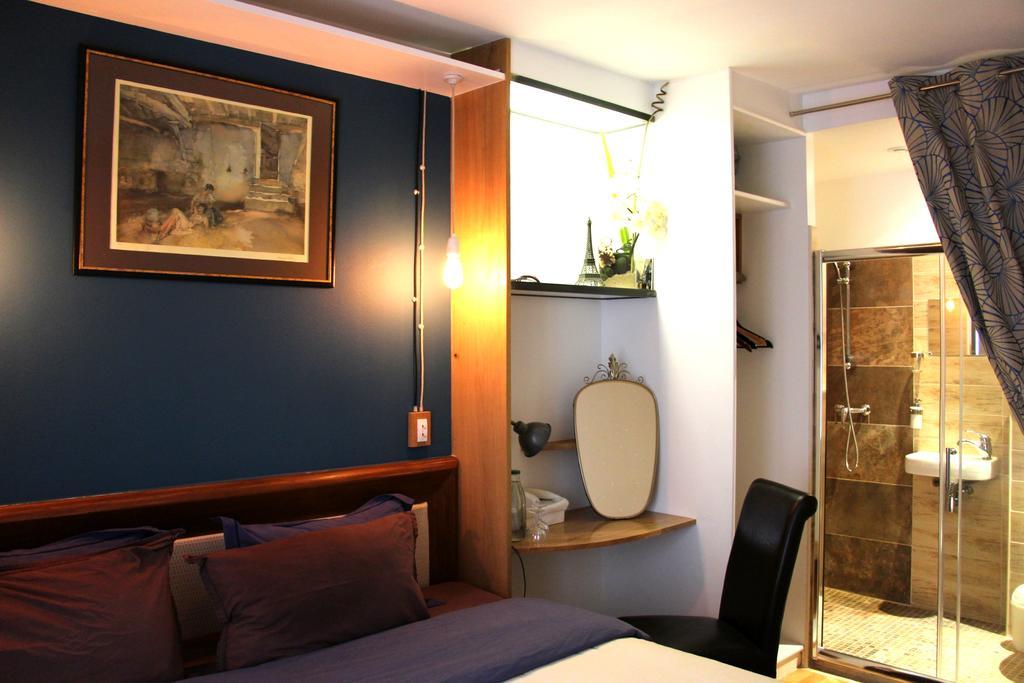 Private Room In A Parisian Homestay! - Close To It All! 部屋 写真