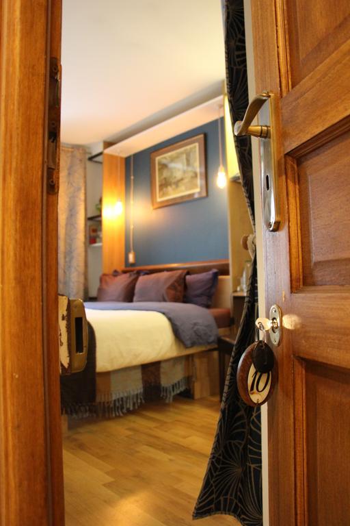 Private Room In A Parisian Homestay! - Close To It All! 部屋 写真