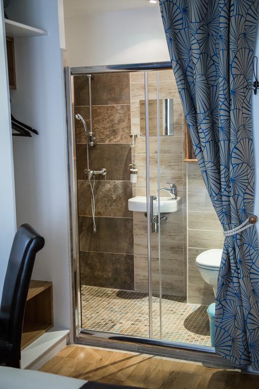 Private Room In A Parisian Homestay! - Close To It All! エクステリア 写真