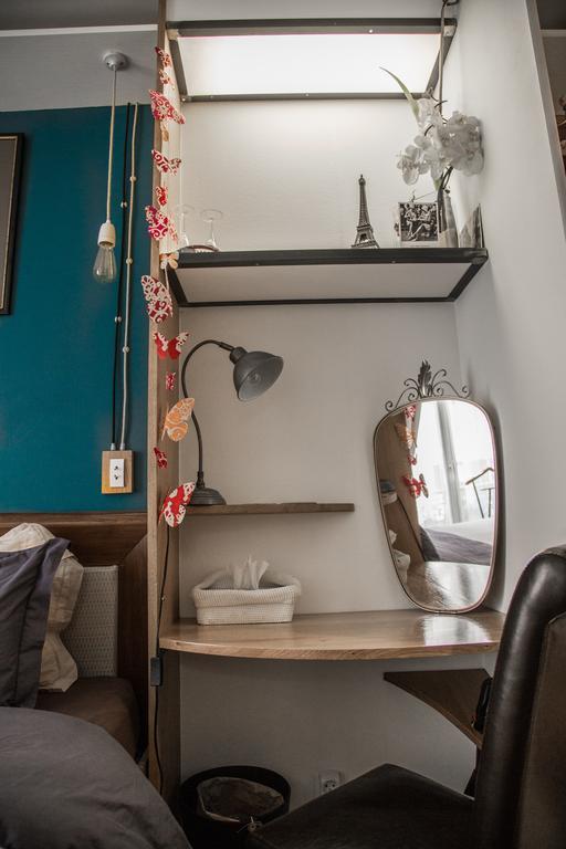 Private Room In A Parisian Homestay! - Close To It All! エクステリア 写真