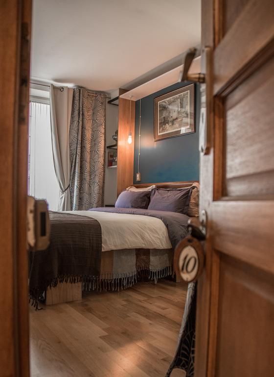 Private Room In A Parisian Homestay! - Close To It All! エクステリア 写真
